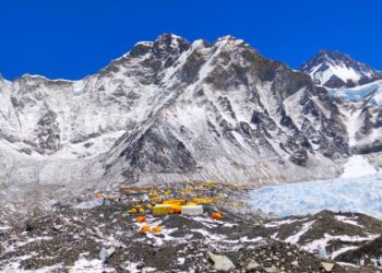Managing Waste on Everest: A Call for Responsible Climbing Practices